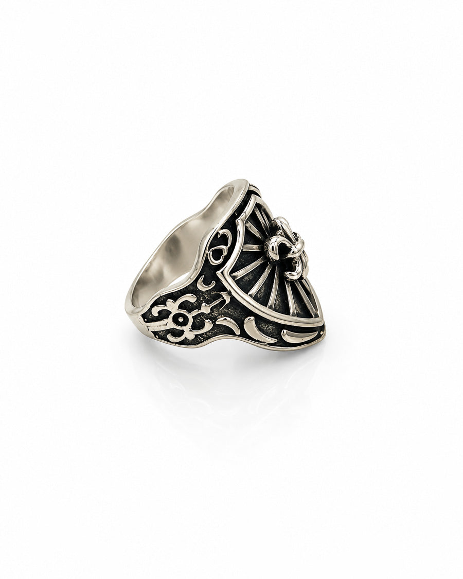 Fleur de Lis Shield Ring