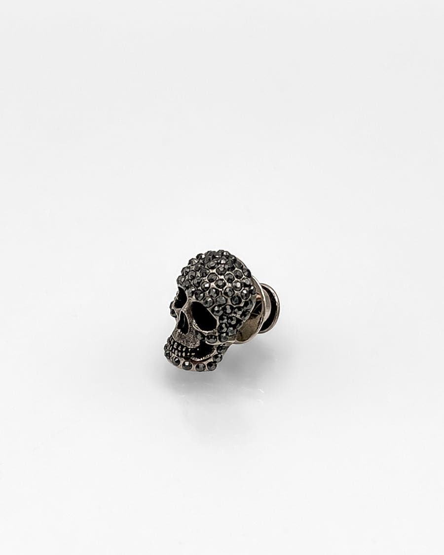 Pavé Skull Pin in Silver