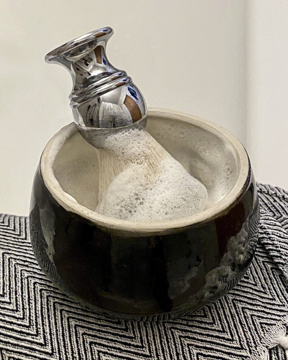 Shaving - Porcelain Shave Bowl With Cut-Throat Shave Soap