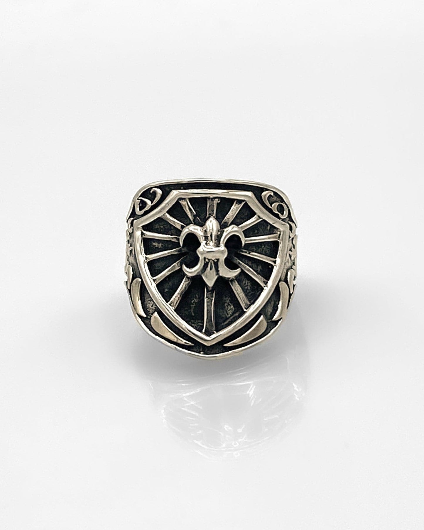 Fleur de Lis Shield Ring