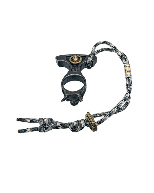 Obsidian Edge Cast Horned Skull Knuckle Display Object — 3.5 oz